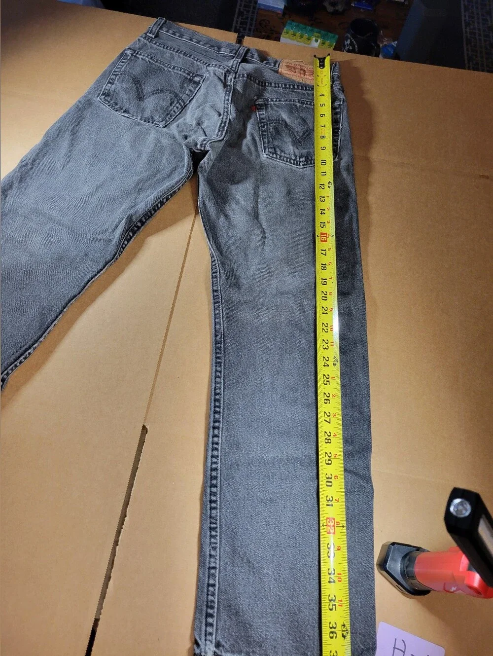 Vintage Levi's Men's Washed Gray Regular fit Jeans distressed